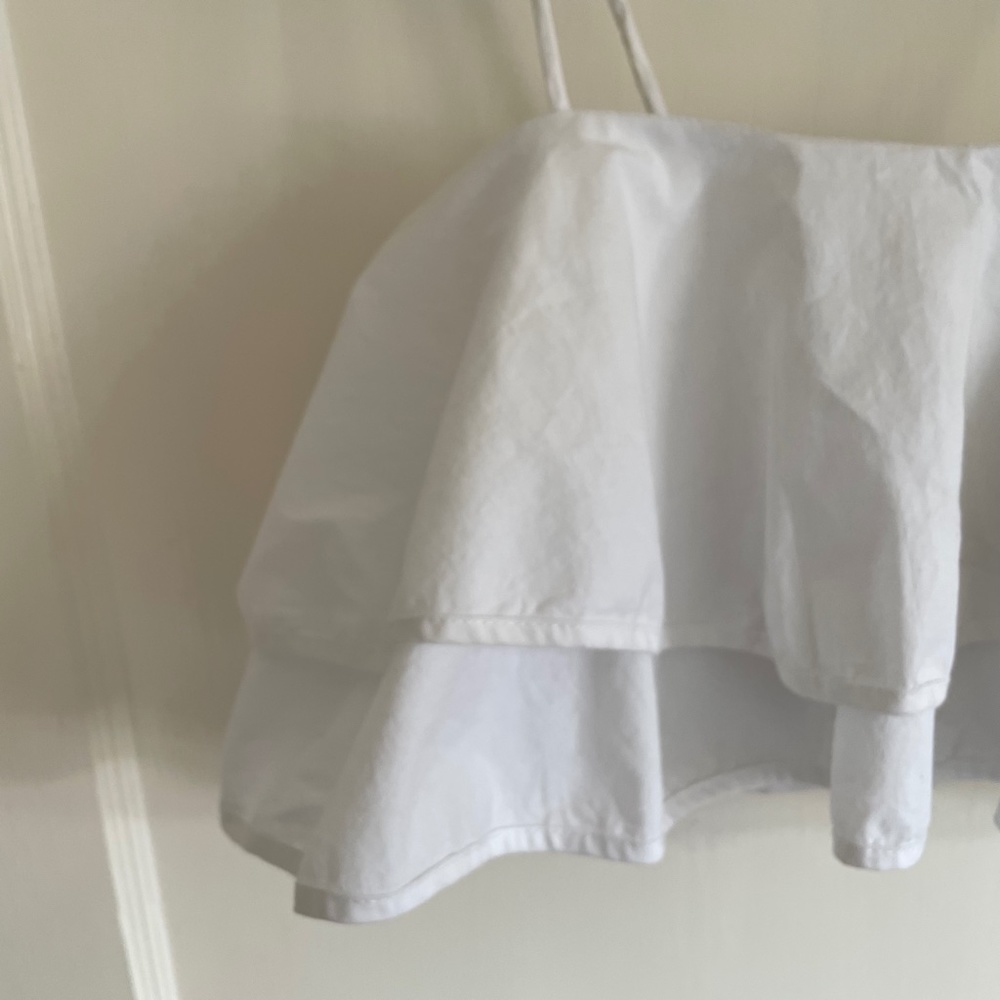 Cropped Ruffle Bandue/Tank Top - Picture 2 of 5